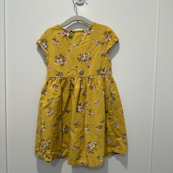 (5/$35) Yellow Floral 3T Old Navy Sundress - Picture 3 of 4
